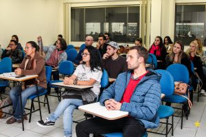 Minicursos promovem práticas interdisciplinares no Simpósio de Saúde