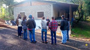 Acadêmicos de Engenharia Agronômica realizam visita técnica