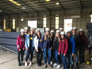 Acadêmicos realizam visita técnica em empresas de sistemas construtivos