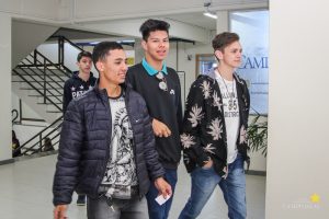 Campo Real reúne centenas de candidatos no Vestibular de Inverno