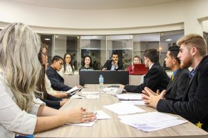 Direito promove simulação de audiência trabalhista