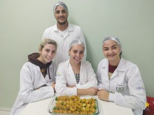 Medicina Veterinária realiza aula prática com produtos cárneos