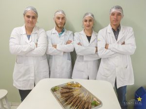 Medicina Veterinária realiza aula prática com produtos cárneos