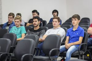 Acadêmicos das Engenharias participam de aula inaugural