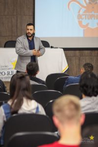 Acadêmicos das Engenharias participam de aula inaugural