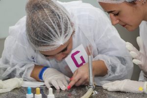 Estudantes do Colégio Lobo participam de oficinas
