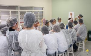 Estudantes do Colégio Lobo participam de oficinas