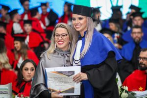 campo real, guarapuava, colação de grau, administração, direito, medicina veterinária, publicidade e propaganda