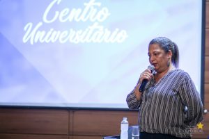 Acadêmicos participam de palestras do Outubro Rosa