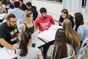 Acadêmicos participam de Assessoria Interdisciplinar