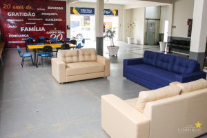 Espaço de Convivência do Bloco 2 recebe novas mesas e sofás